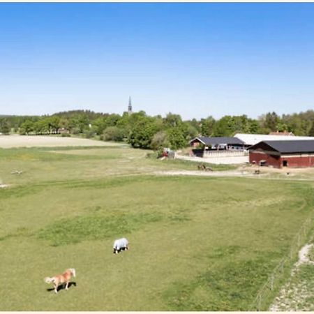 Vallby Farm Camp Orebro Ngoại thất bức ảnh